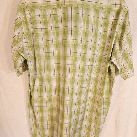 DH Green Plaid Button Down Shirt -- ITEM #1998 - Picture 2 of 2